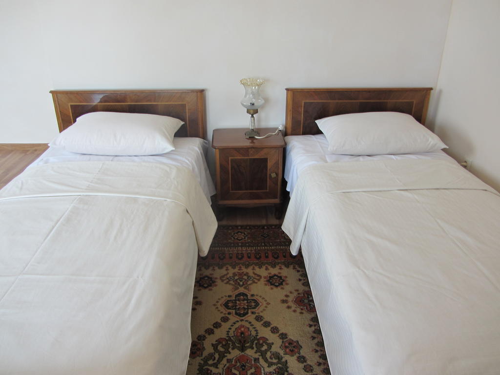 Сolibri Hotell Jerevan Rom bilde